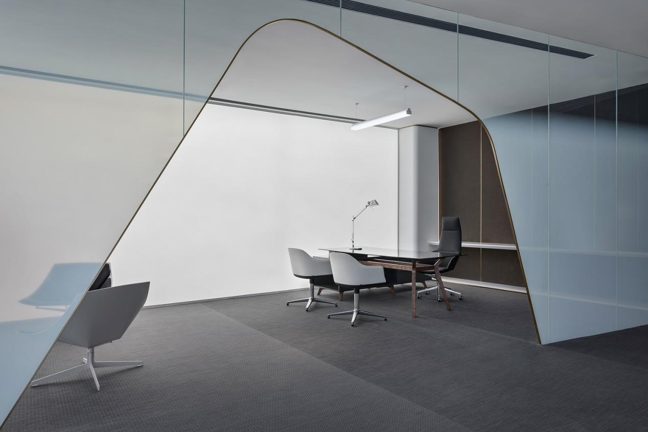 贵阳办公室装修设计公司分享：艺术与办公的融合